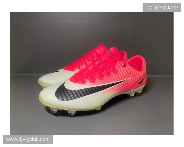 耐克军训足球鞋助力校园体能与战术训练表现全方位全面提升攻略